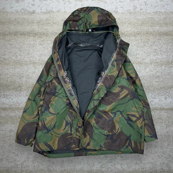 Vintage Military Camo Jacket Water Proof Hooded Woodland Full Zip 90s - Picture 2 of 3